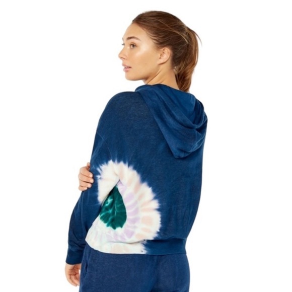 ❌SOLD❌NWT WILDFOX Hadley Blue Tie-Dye Pullover Hoodie - Picture 2 of 12